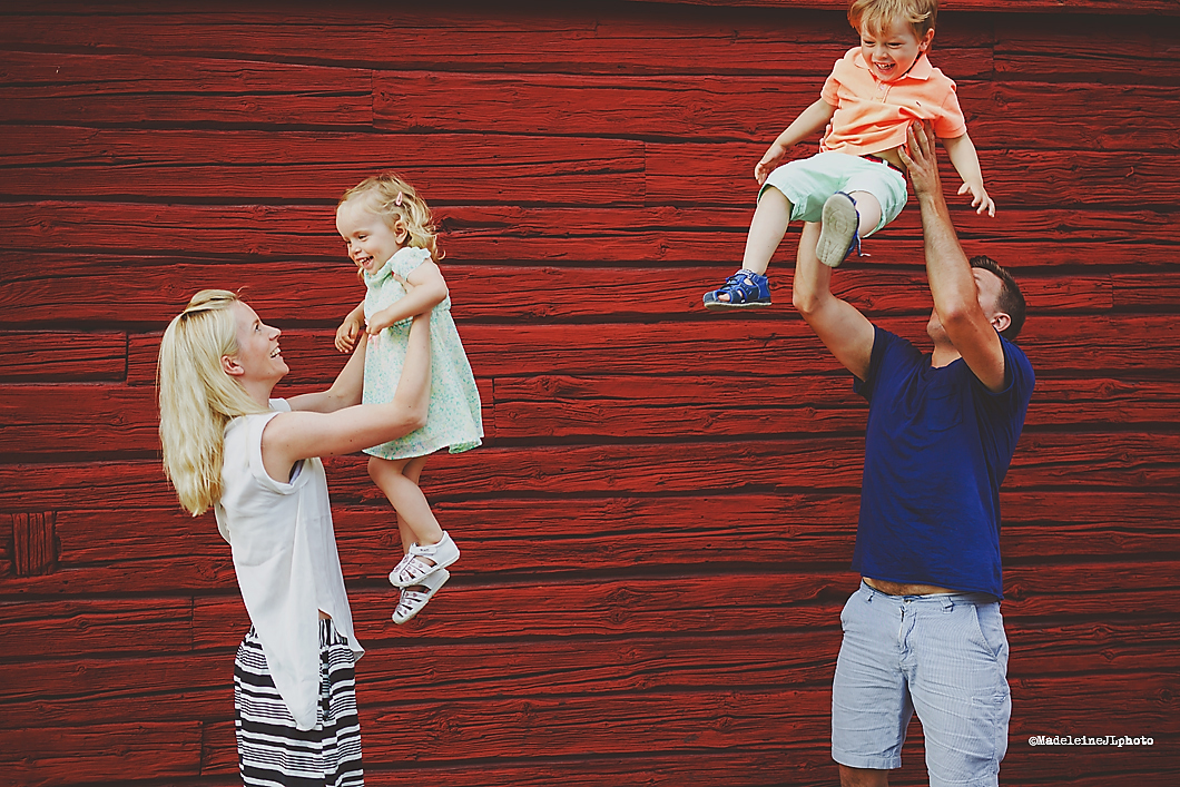 Sweden Trosa Familjefotografering | Orange County family and childrens photographer Madeleine JL Photography